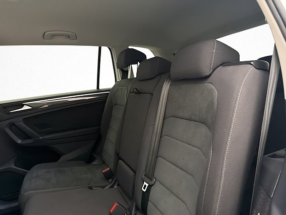 Volkswagen Tiguan Allspace 25 of 30