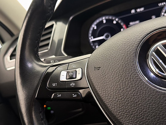 Volkswagen Tiguan Allspace 16 of 30