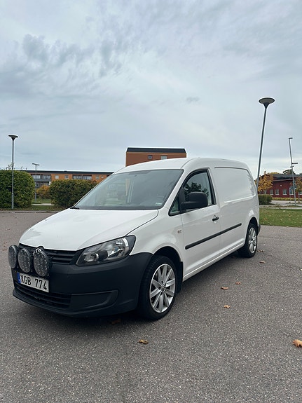 Volkswagen Caddy Maxi 2 of 12