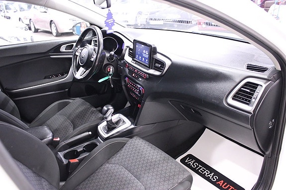 Kia Ceed 14 of 26
