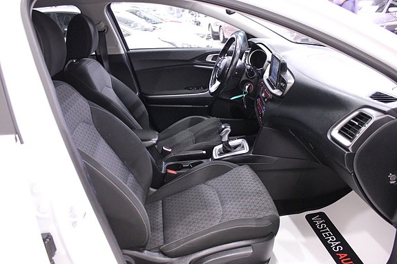 Kia Ceed 16 of 26