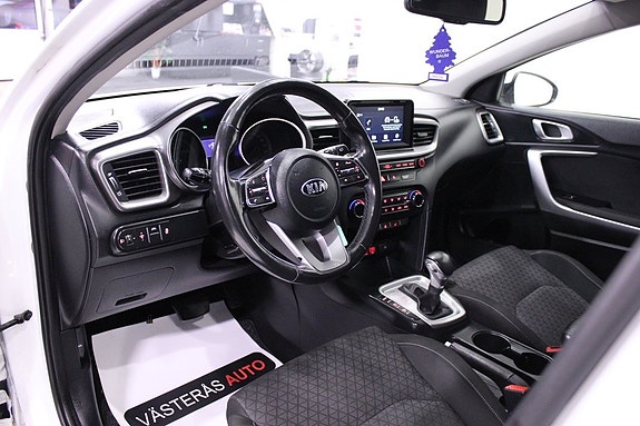 Kia Ceed 10 of 26