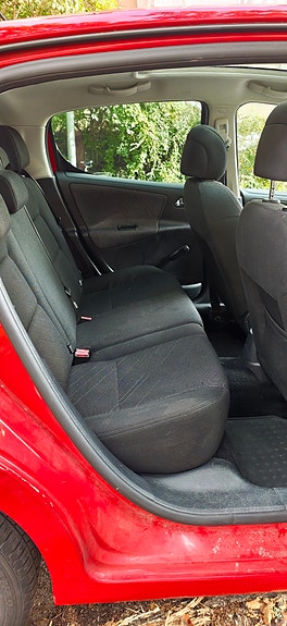 Peugeot 207 10 of 12