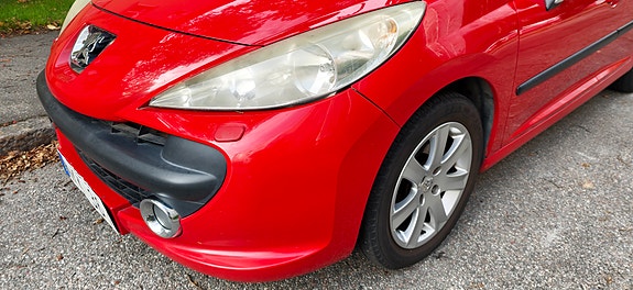 Peugeot 207 8 of 12