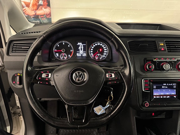 Volkswagen Caddy 13 of 16