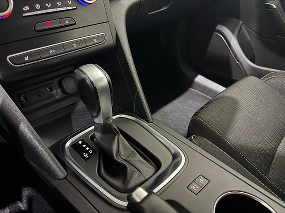 Renault Megane 12 of 13