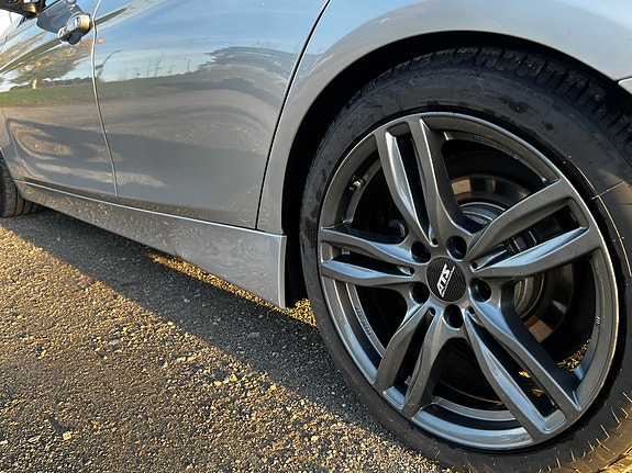 BMW 320d 5 of 7