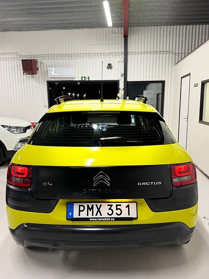 Citroen C4 Cactus 8 of 15