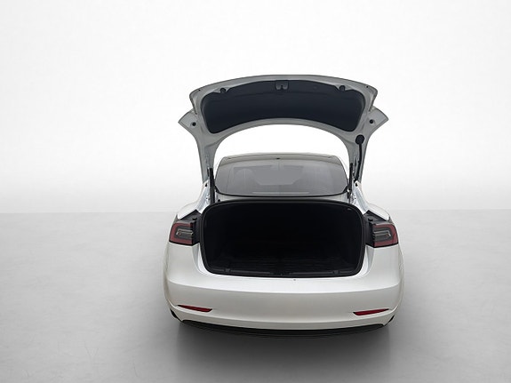 Tesla Model 3 12 of 29