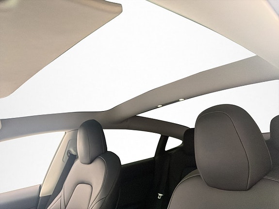 Tesla Model 3 16 of 29