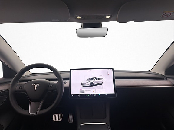 Tesla Model 3 14 of 29