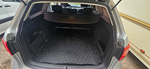 Volkswagen Passat 4 of 6