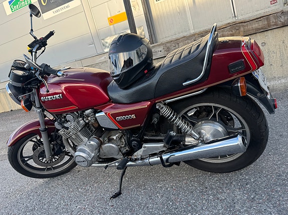 Suzuki GSX1300BK B-King Suzuki GS1000 G 5 of 9