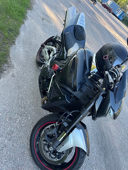 Suzuki GSX1300BK B-King Suzuki GS1000 G 9 of 9