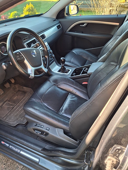 Volvo V70 5 of 9