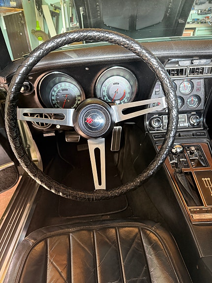 Chevrolet Corvette 19 of 24