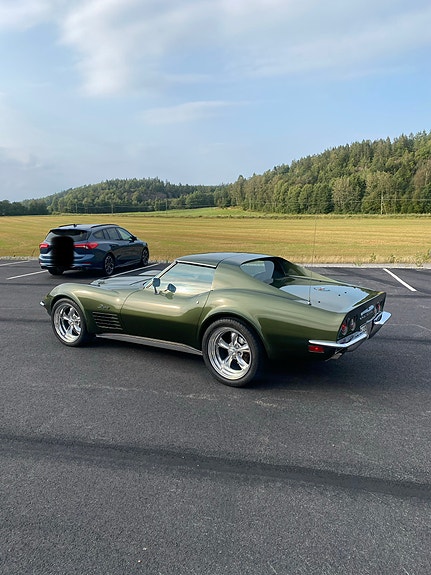 Chevrolet Corvette 8 of 24