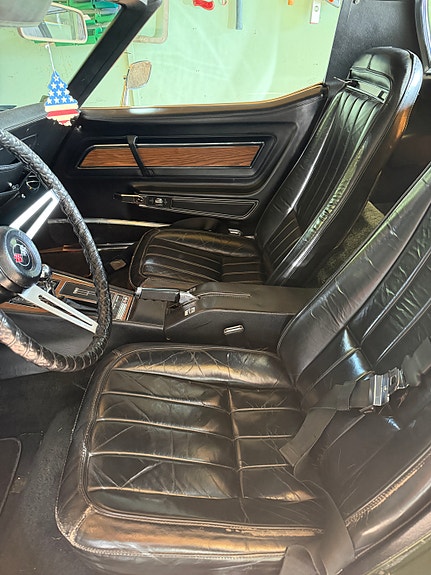 Chevrolet Corvette 20 of 24