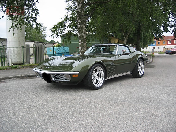 Chevrolet Corvette 2 of 24