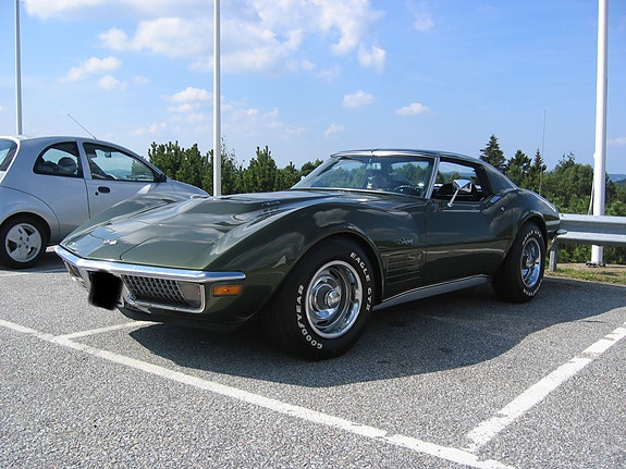 Chevrolet Corvette 3 of 24