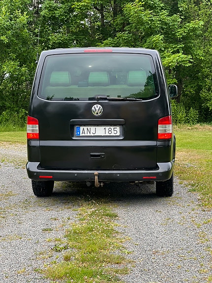 Volkswagen Caravelle 6 of 9