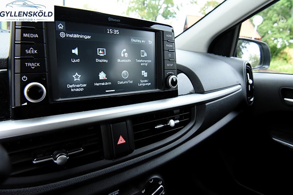 Kia Picanto 9 of 11