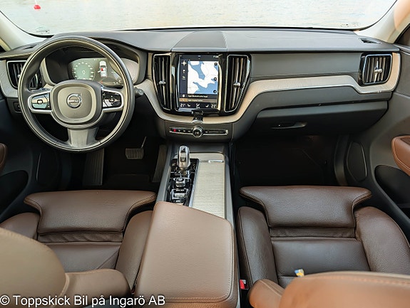 Volvo XC60 7 of 30