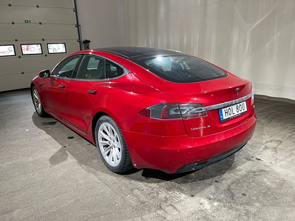 Tesla Model S 5 of 9