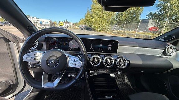 Mercedes-Benz CLA200 14 of 15