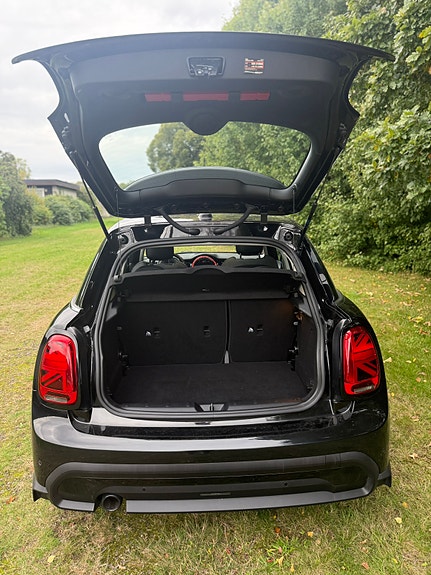 MINI Cooper 5 of 11