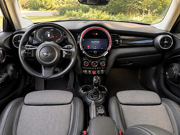 MINI Cooper 2 of 11