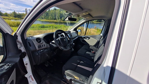 Renault Trafic 10 of 10