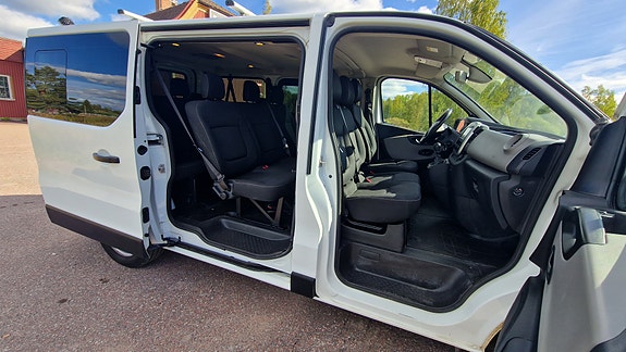 Renault Trafic 9 of 10