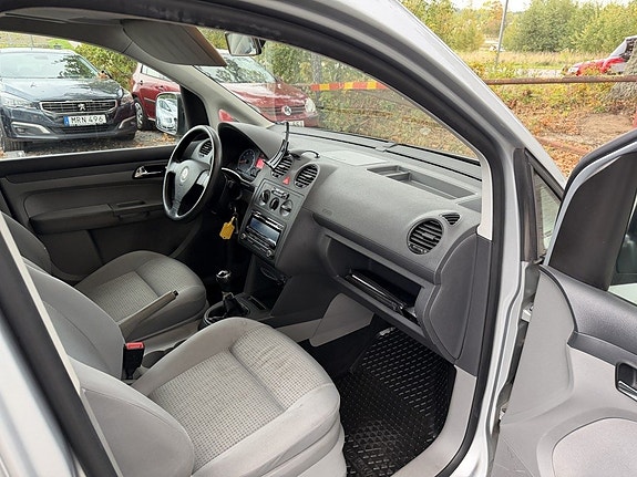 Volkswagen Caddy 11 of 21