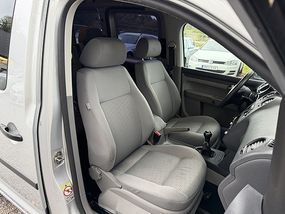 Volkswagen Caddy 14 of 21