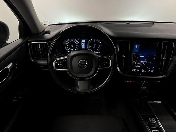 Volvo V60 13 of 24