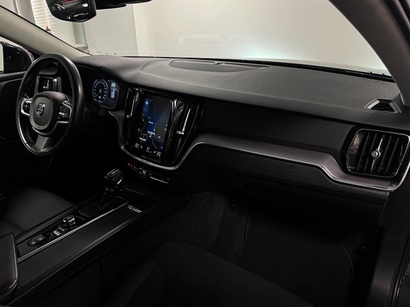 Volvo V60 19 of 24