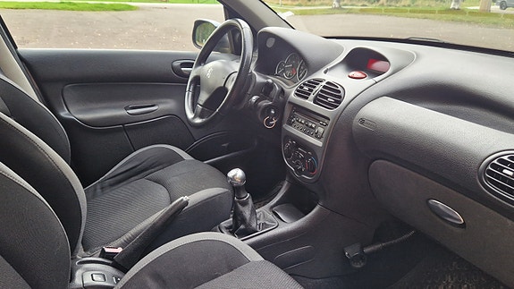 Peugeot 206 7 of 7