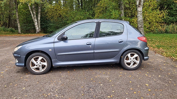 Peugeot 206 3 of 7