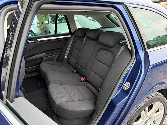 Skoda Superb 15 of 20