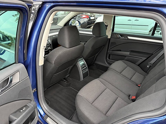 Skoda Superb 17 of 20