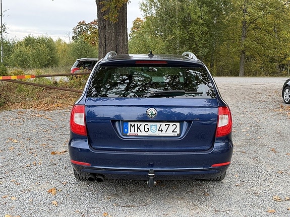 Skoda Superb 8 of 20