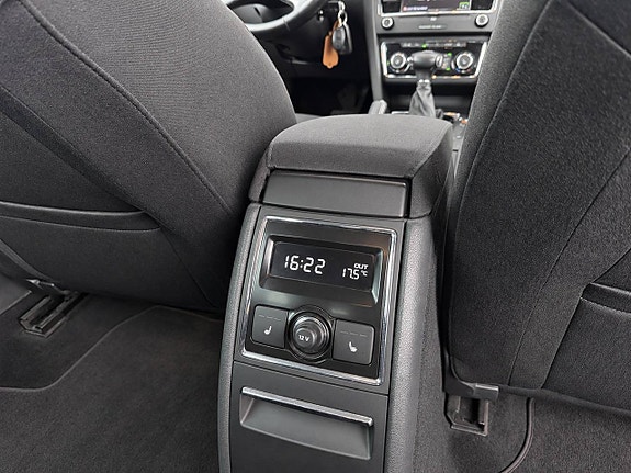 Skoda Superb 18 of 20