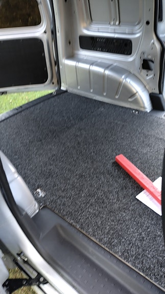 Volkswagen Caddy Alltrack 8 of 12