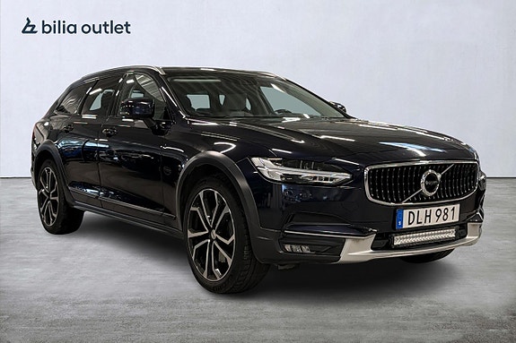 Volvo V90 Cross Country 4 of 29
