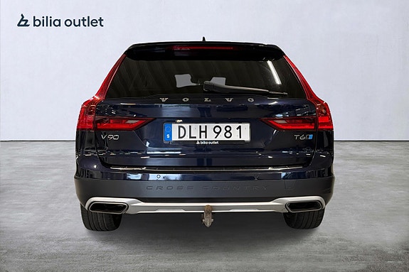 Volvo V90 Cross Country 7 of 29