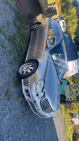 Mercedes-Benz E320 2 of 5