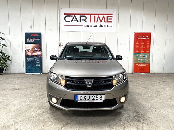 Dacia Sandero 2 of 13