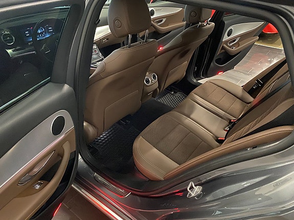 Mercedes-Benz E 220 d 19 of 28