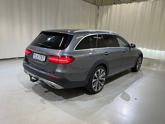 Mercedes-Benz E220 d 3 of 15